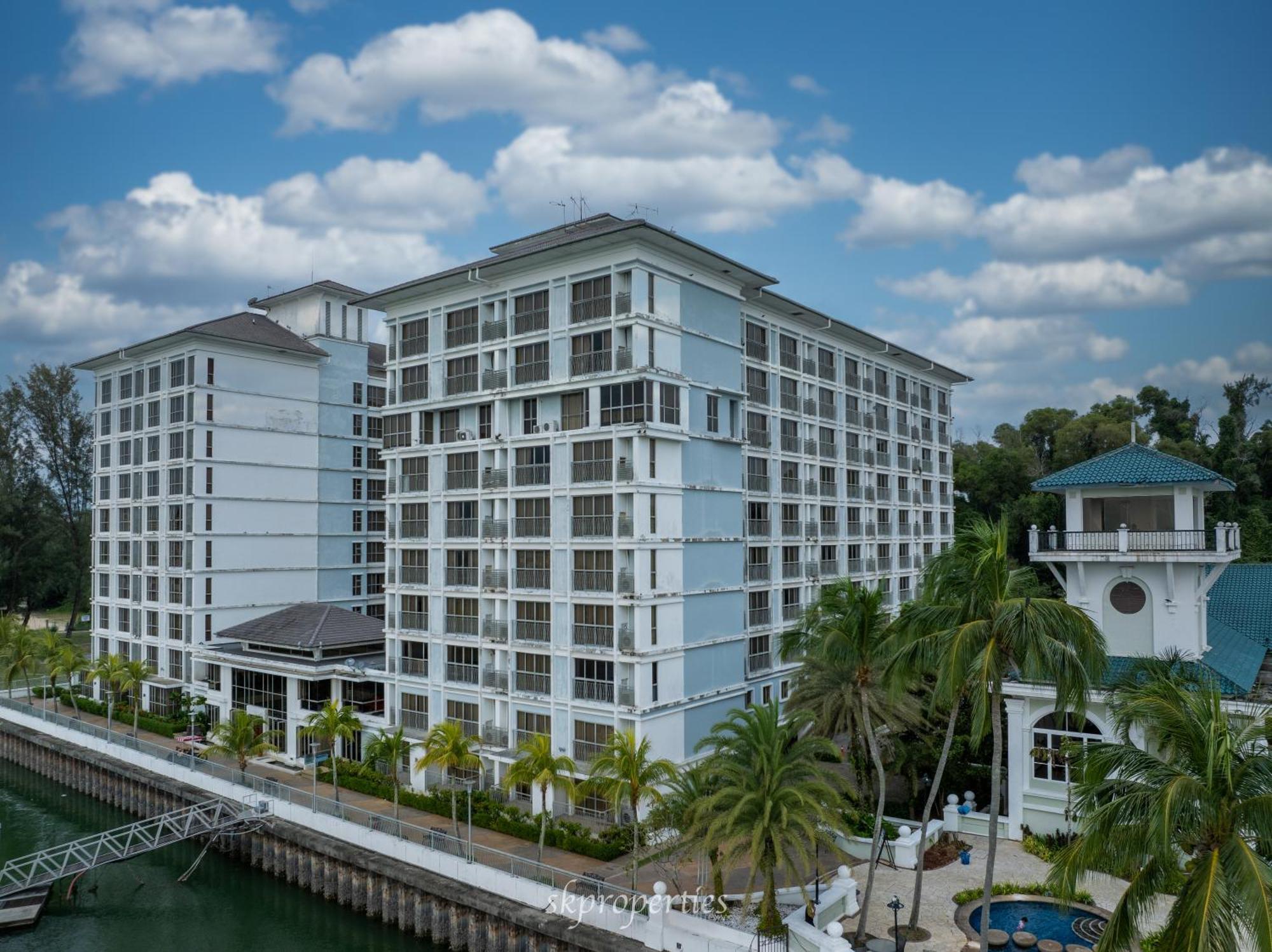 Seaview Suites At Admiral Bay Port Dickson Eksteriør billede